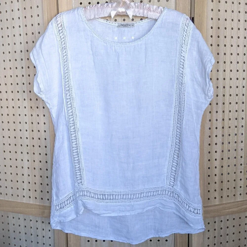Alessia Pacini white linen blouse with cap sleeves and lace cut-outs - Picture 1 of 10